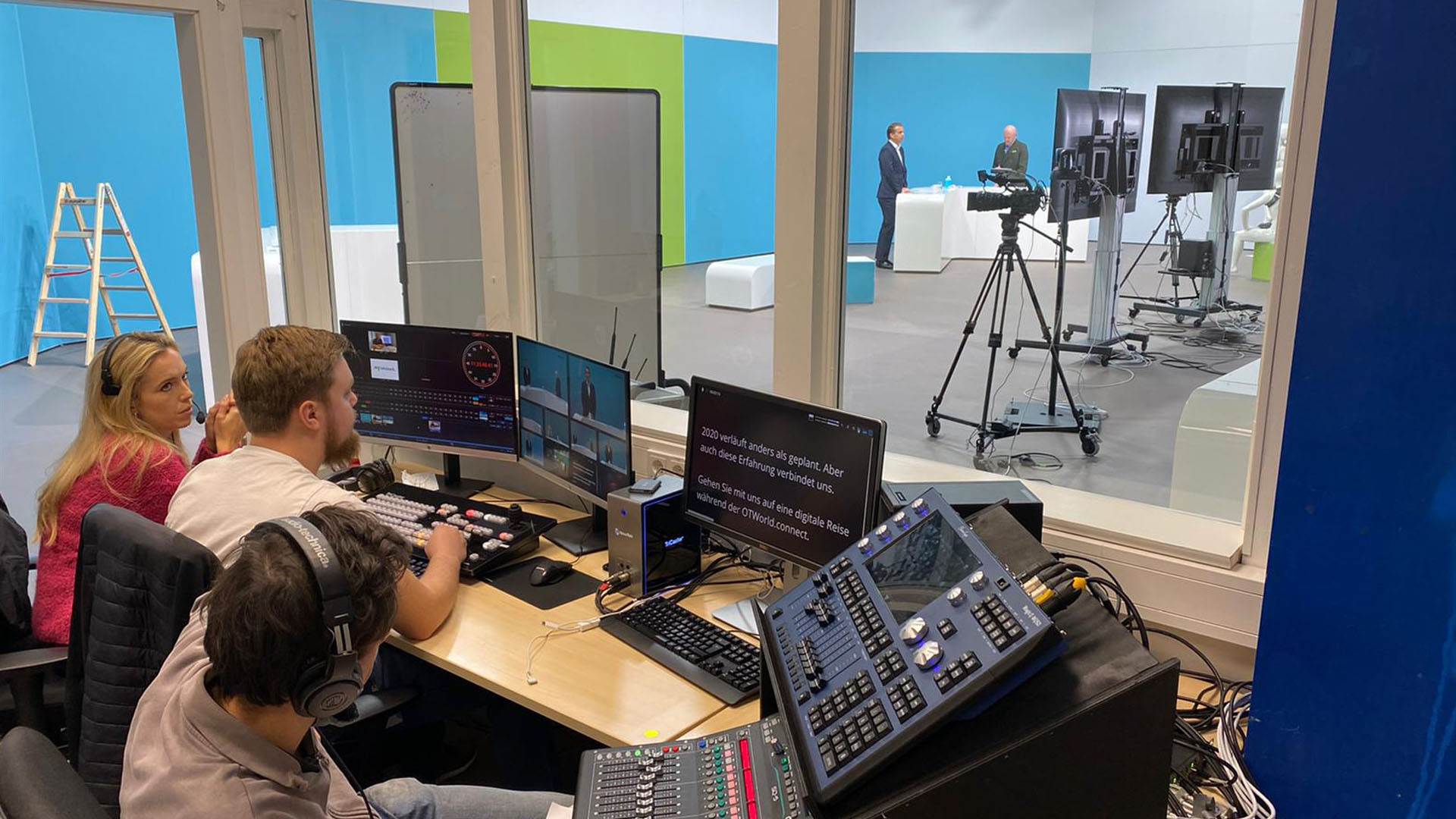 Studio1®-Videoteam bei Dreharbeiten im Ottobock Broadcast Studio
