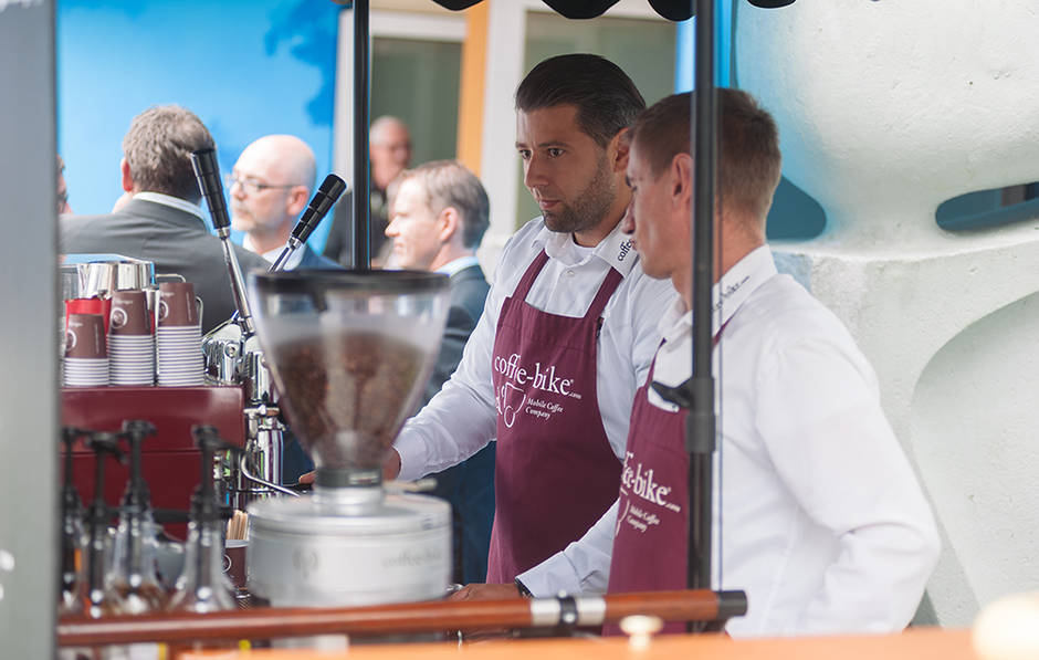 Studio1® als Eventprofi - Cateringteam Festakt 25 Jahre Eichsfeldwerke