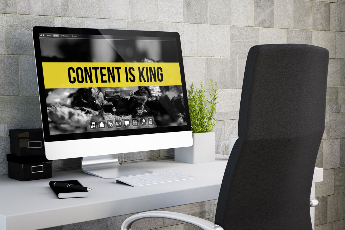 Screen Content Marketing auf Schreibtisch