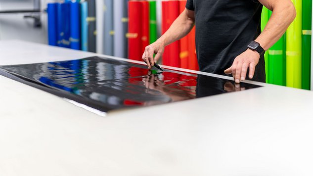 Studio1® Mitarbeiter beim Plotten